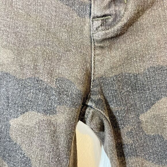 HUDSON Lilly Jeans Mid Rise Camouflage Green Camo Ankle Crop Skinny Size 26 - Picture 8 of 11